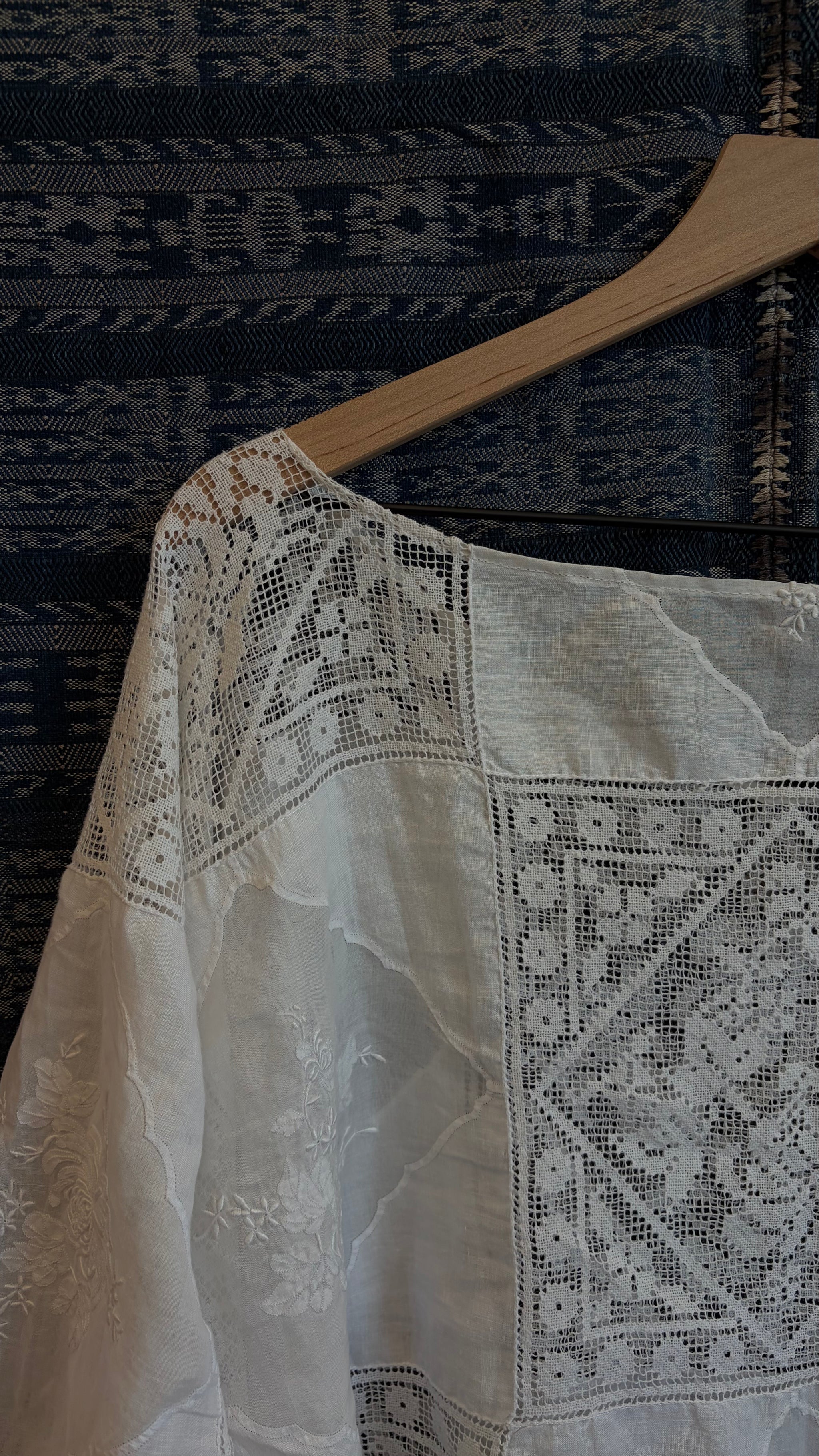 Poncho .01 - Lace